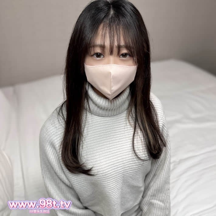 FC2PPV-4730482-【無】【大量顔射】彼氏持ちの先生と再会してすぐに玄関で即尺